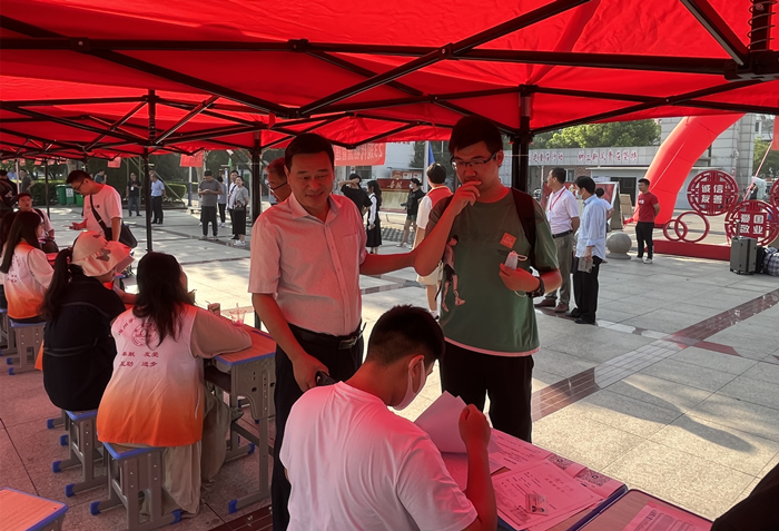 迎新2_副本.jpg 迎新2_副本.jpg